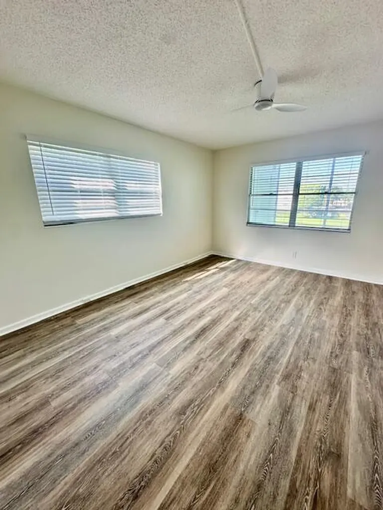 3080 Cornwall D Boca Raton FL 33434