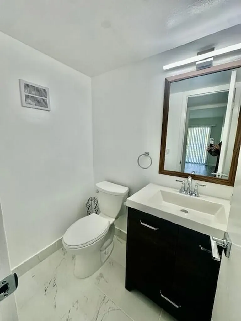 3080 Cornwall D Boca Raton FL 33434
