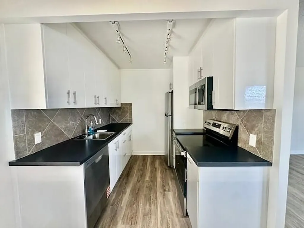 3080 Cornwall D Boca Raton FL 33434
