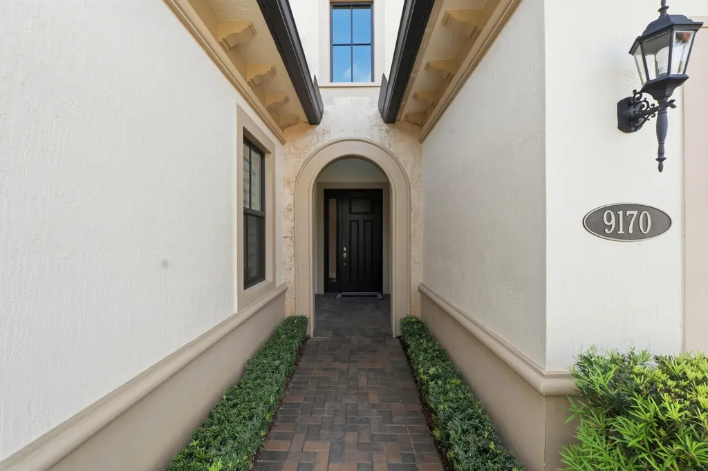 9170 Solstice Circle Parkland FL 33076