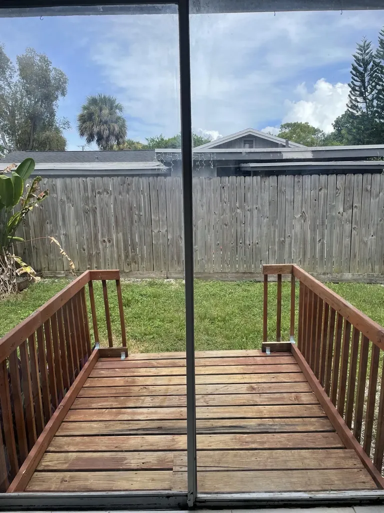 1990 SW 9th Street Fort Lauderdale FL 33312