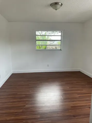 1990 SW 9th Street Fort Lauderdale FL 33312