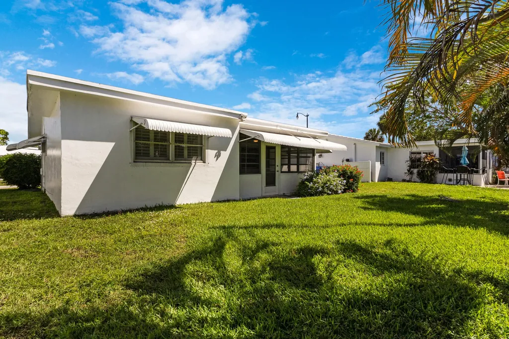 110 NW 24th Court Pompano Beach FL 33064
