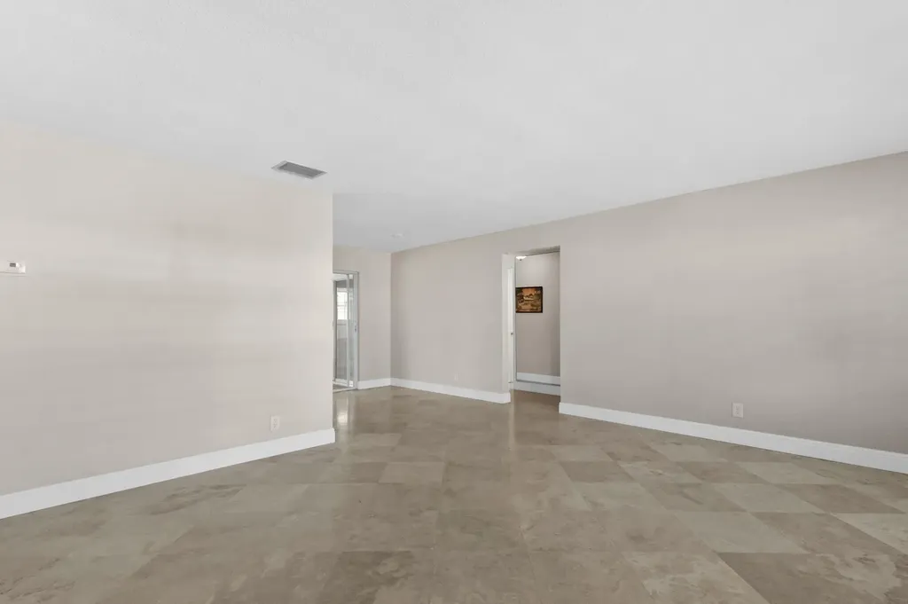110 NW 24th Court Pompano Beach FL 33064