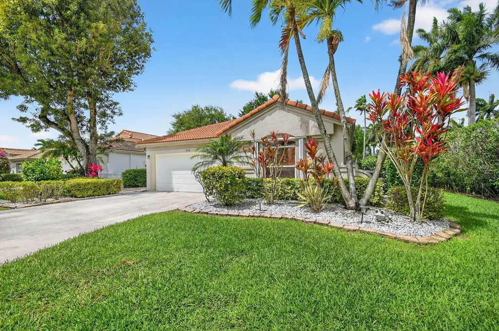 9718 Harbour Lake Circle Boynton Beach FL 33437