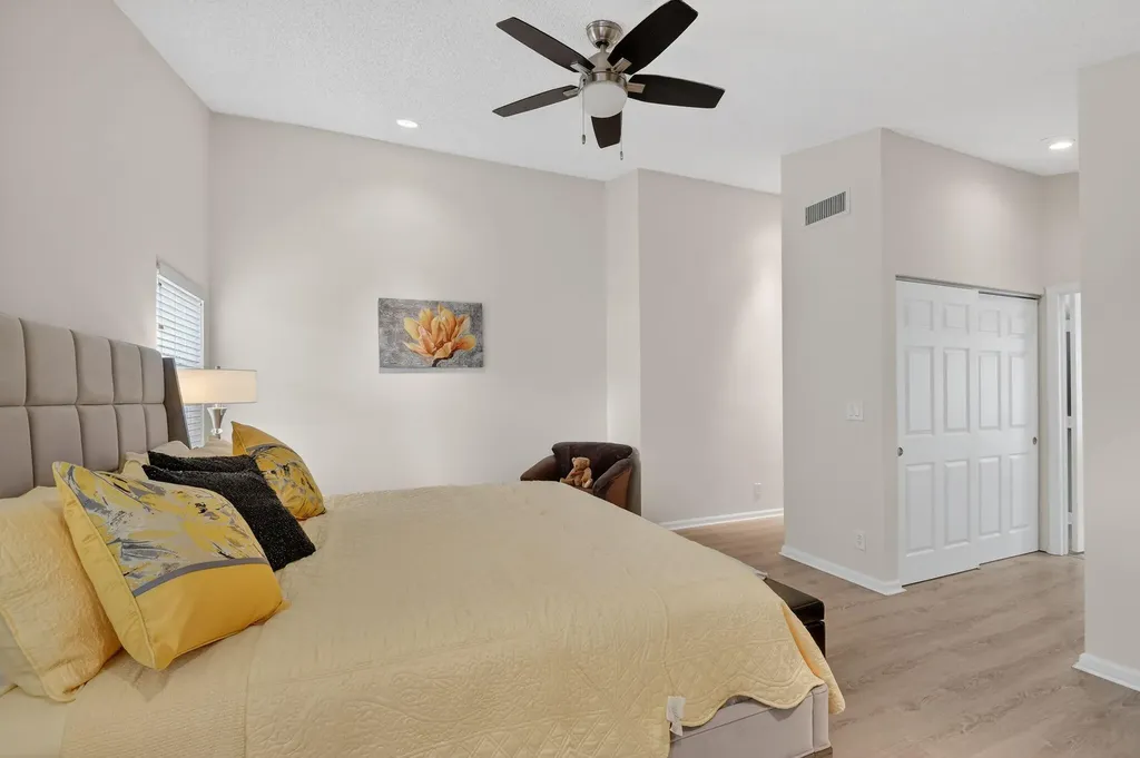 9718 Harbour Lake Circle Boynton Beach FL 33437