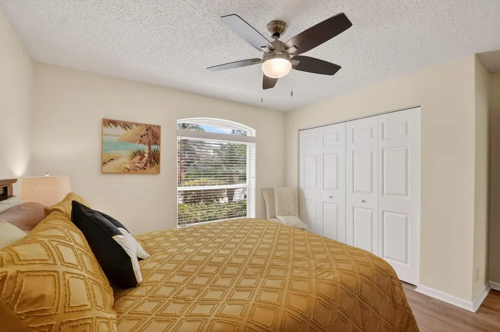 9718 Harbour Lake Circle Boynton Beach FL 33437