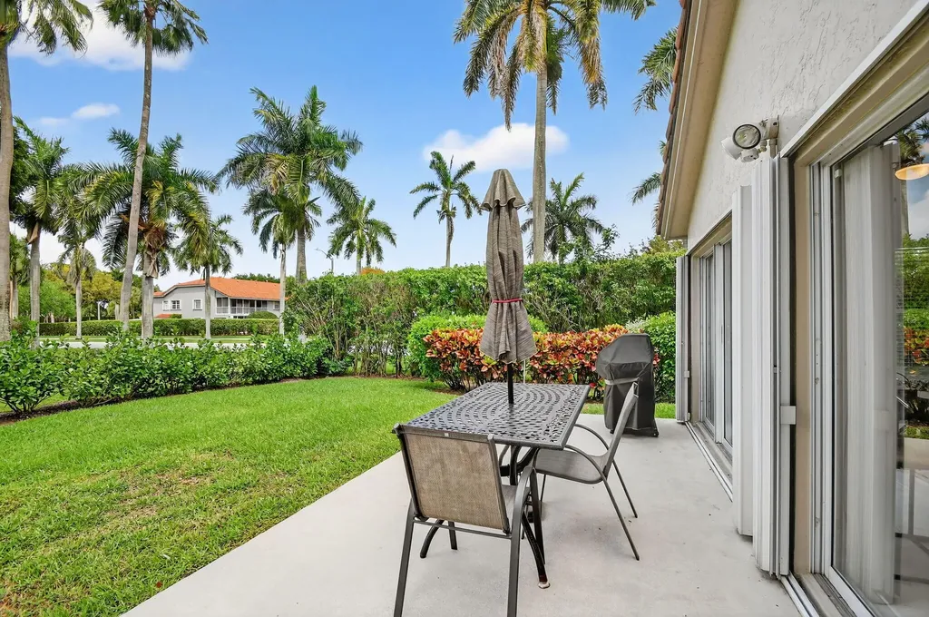 9718 Harbour Lake Circle Boynton Beach FL 33437