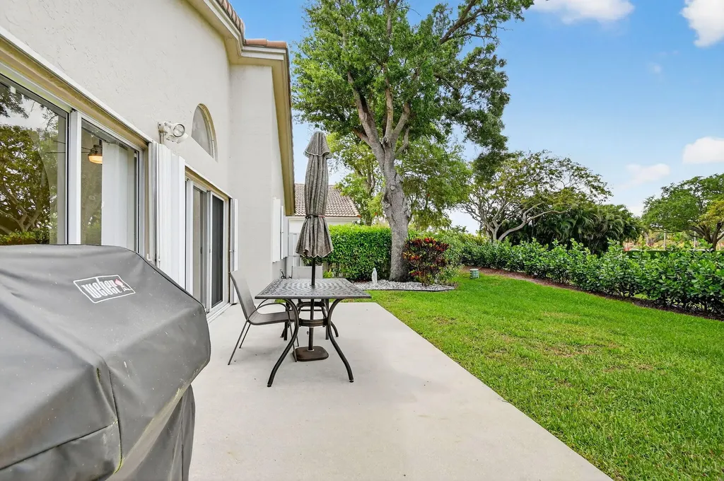 9718 Harbour Lake Circle Boynton Beach FL 33437