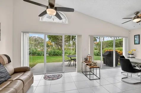 9718 Harbour Lake Circle Boynton Beach FL 33437