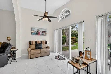 9718 Harbour Lake Circle Boynton Beach FL 33437