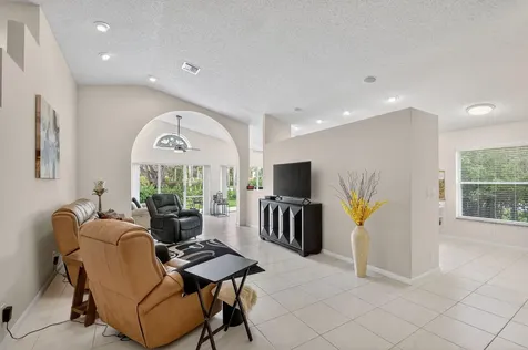 9718 Harbour Lake Circle Boynton Beach FL 33437