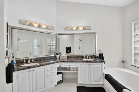 9718 Harbour Lake Circle Boynton Beach FL 33437