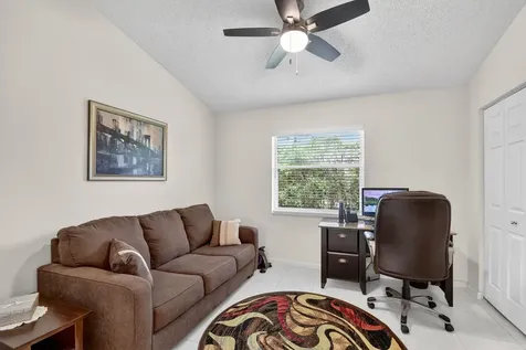 9718 Harbour Lake Circle Boynton Beach FL 33437
