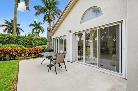 9718 Harbour Lake Circle Boynton Beach FL 33437