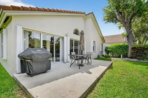 9718 Harbour Lake Circle Boynton Beach FL 33437