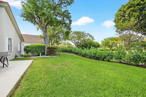 9718 Harbour Lake Circle Boynton Beach FL 33437