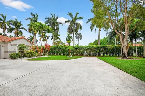9718 Harbour Lake Circle Boynton Beach FL 33437