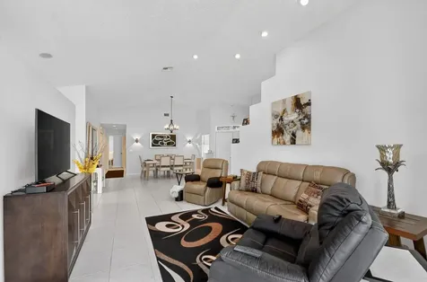 9718 Harbour Lake Circle Boynton Beach FL 33437