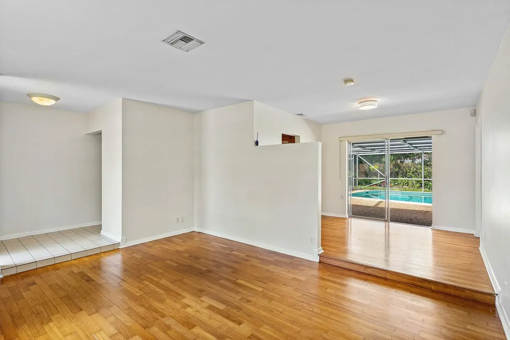 931 NW 9th Court Boca Raton FL 33486