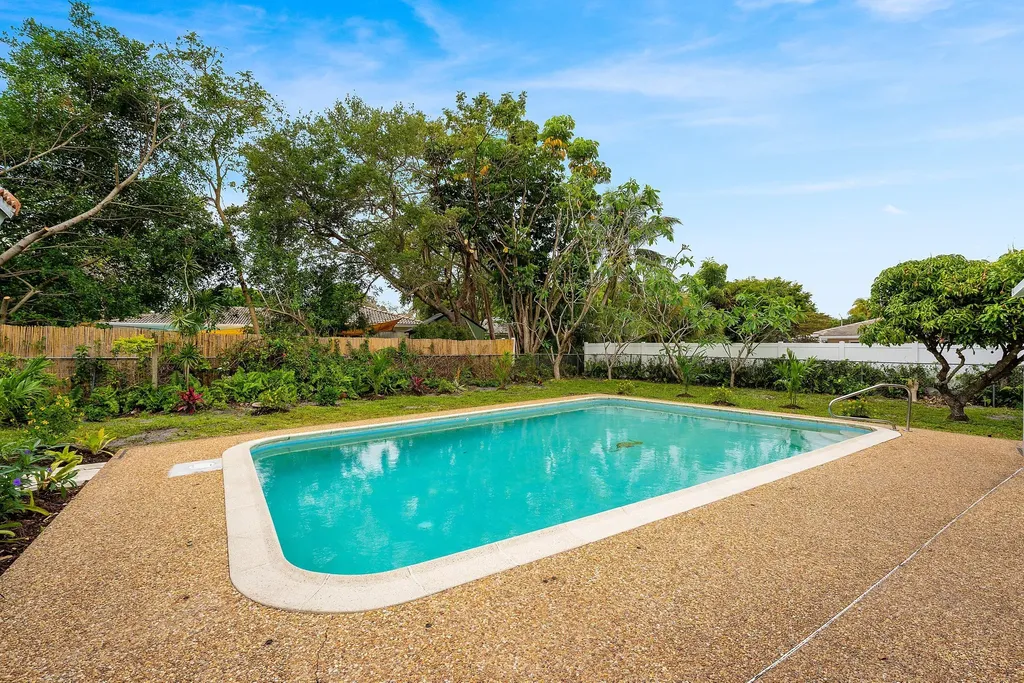 931 NW 9th Court Boca Raton FL 33486