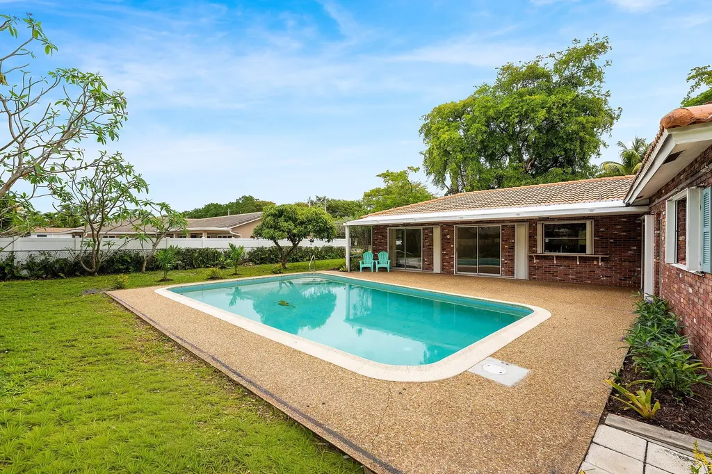 931 NW 9th Court Boca Raton FL 33486
