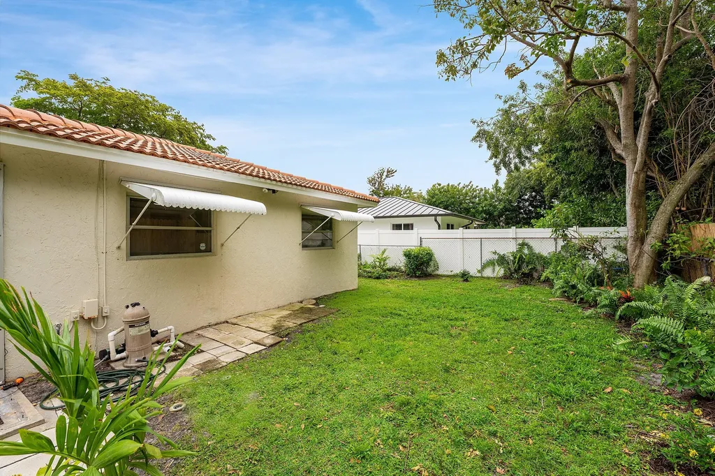 931 NW 9th Court Boca Raton FL 33486