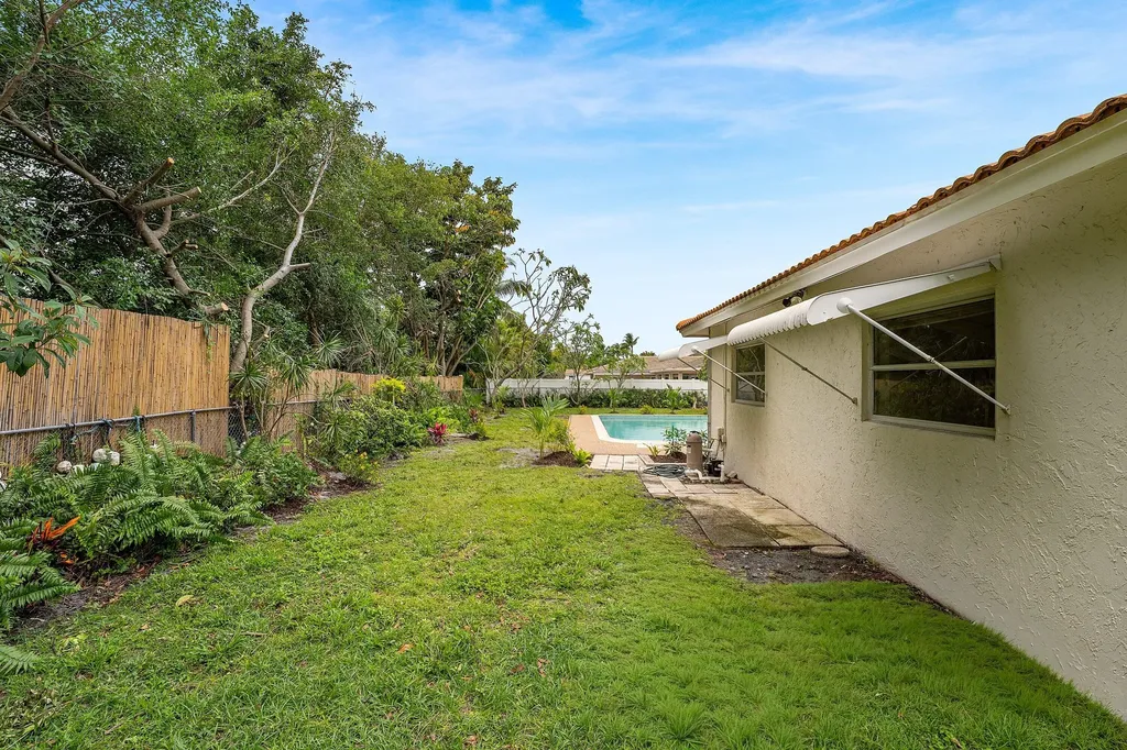 931 NW 9th Court Boca Raton FL 33486