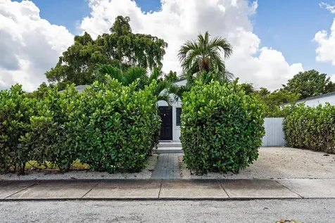 1044 NW 60th Street Miami FL 33127