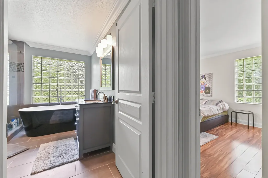 8777 Estate Drive West Palm Beach FL 33411