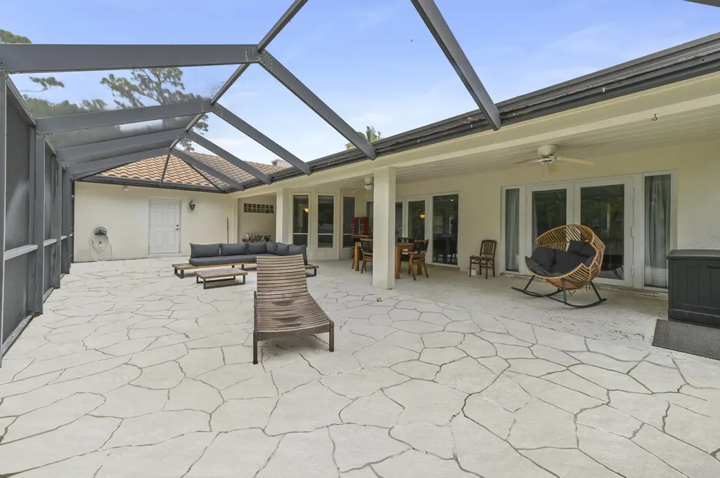 8777 Estate Drive West Palm Beach FL 33411