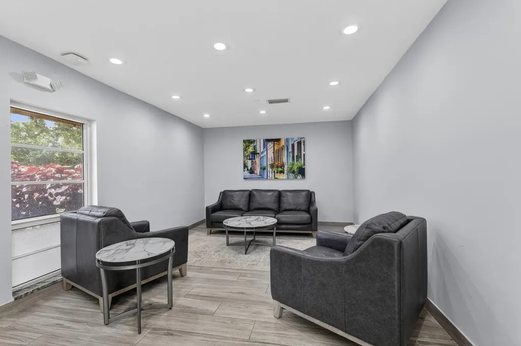 3499 Oaks Way Pompano Beach FL 33069