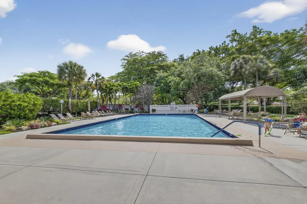 3499 Oaks Way Pompano Beach FL 33069