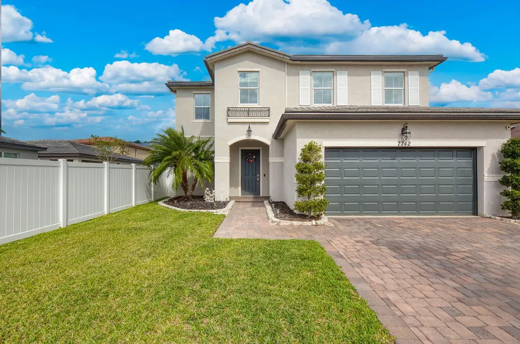7742 NW Gladwell Lane Port St Lucie FL 34987