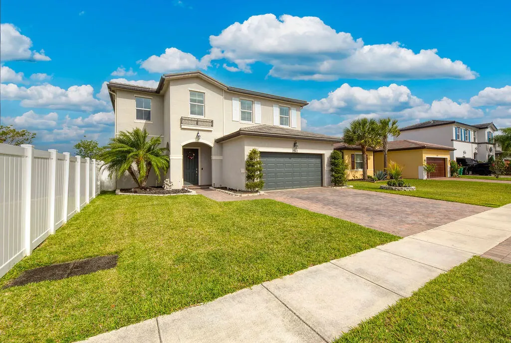 7742 NW Gladwell Lane Port St Lucie FL 34987