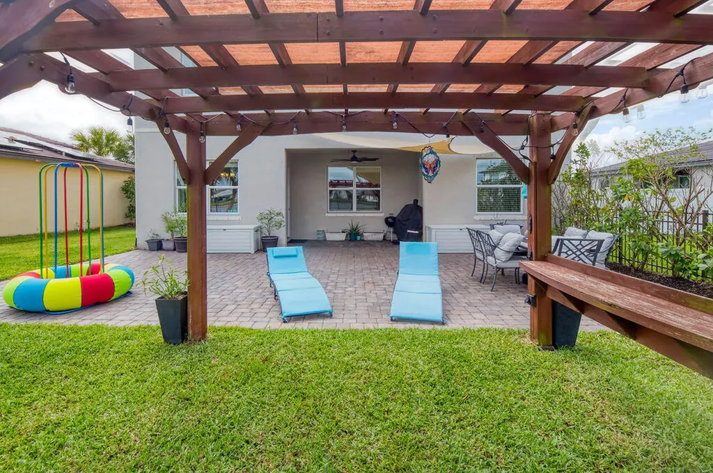 7742 NW Gladwell Lane Port St Lucie FL 34987