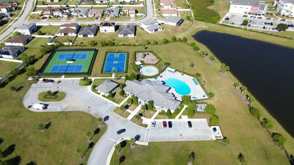 7742 NW Gladwell Lane Port St Lucie FL 34987