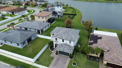 7742 NW Gladwell Lane Port St Lucie FL 34987