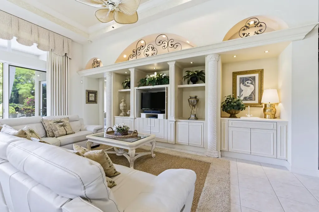 24 Laguna Terrace Palm Beach Gardens FL 33418