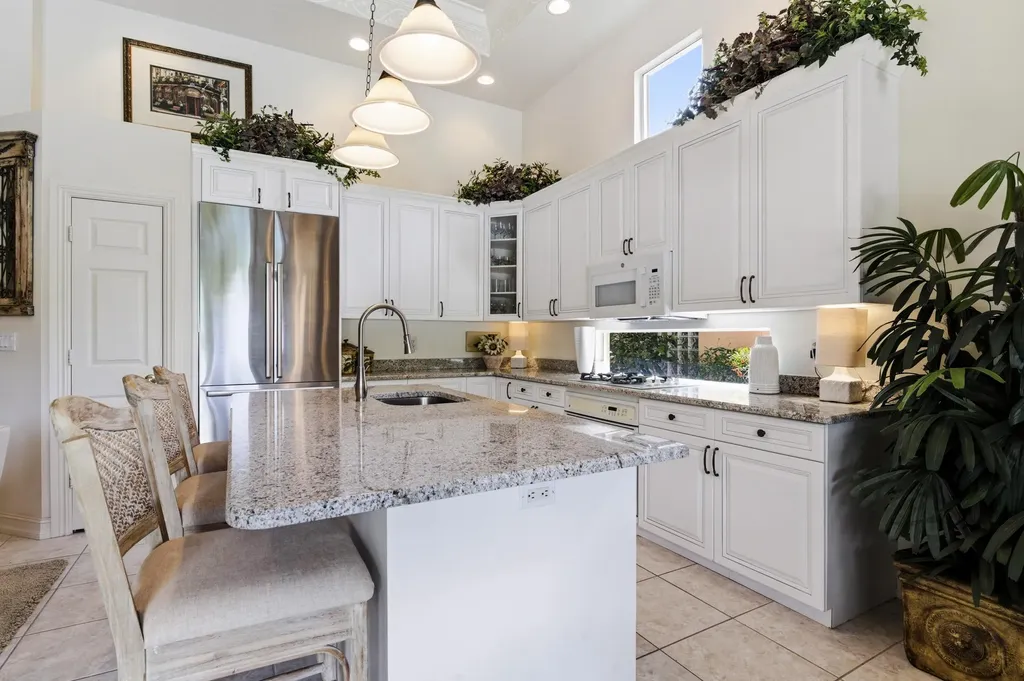 24 Laguna Terrace Palm Beach Gardens FL 33418