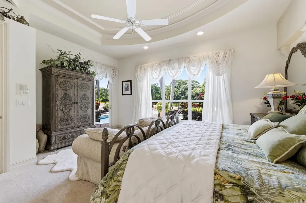 24 Laguna Terrace Palm Beach Gardens FL 33418