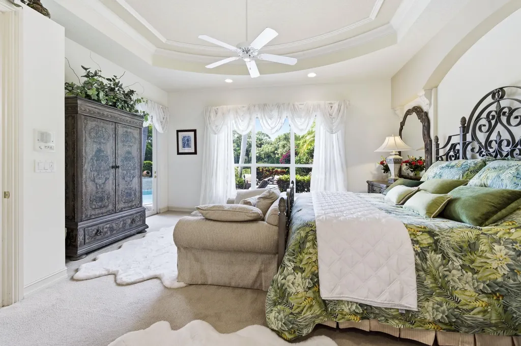 24 Laguna Terrace Palm Beach Gardens FL 33418