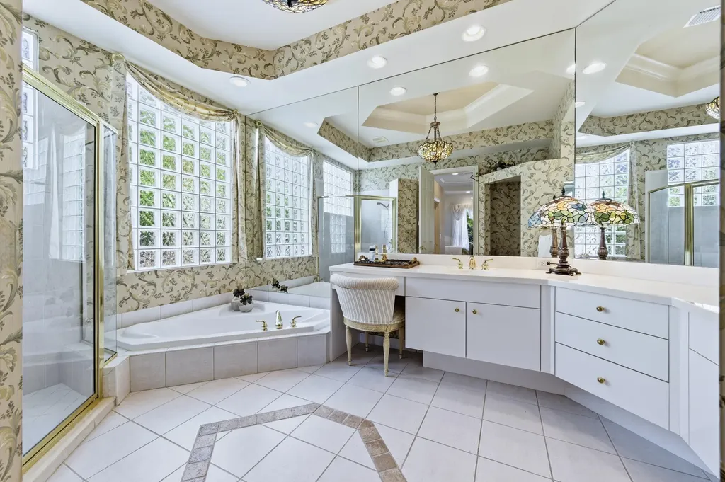 24 Laguna Terrace Palm Beach Gardens FL 33418
