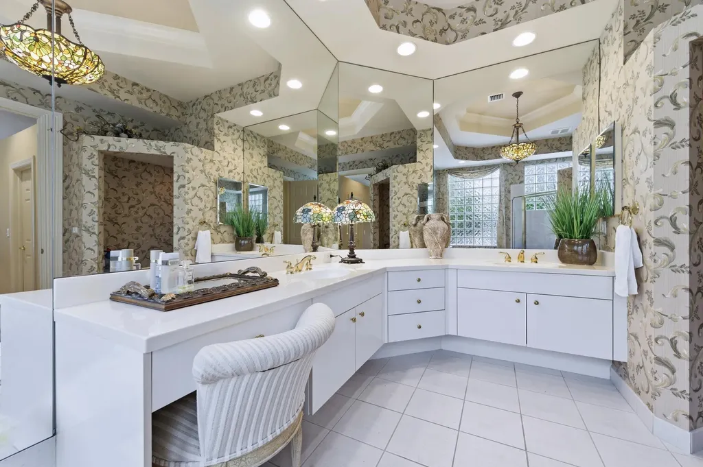 24 Laguna Terrace Palm Beach Gardens FL 33418