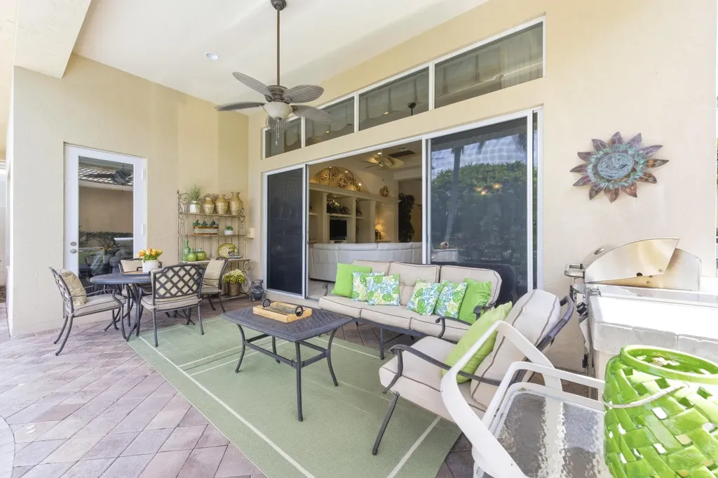 24 Laguna Terrace Palm Beach Gardens FL 33418