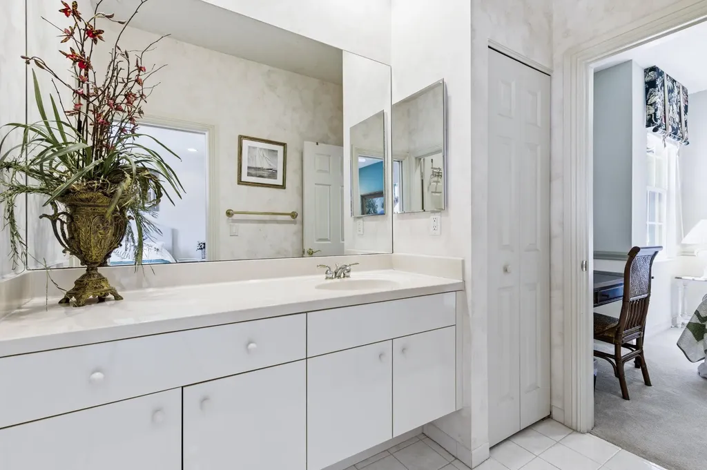 24 Laguna Terrace Palm Beach Gardens FL 33418
