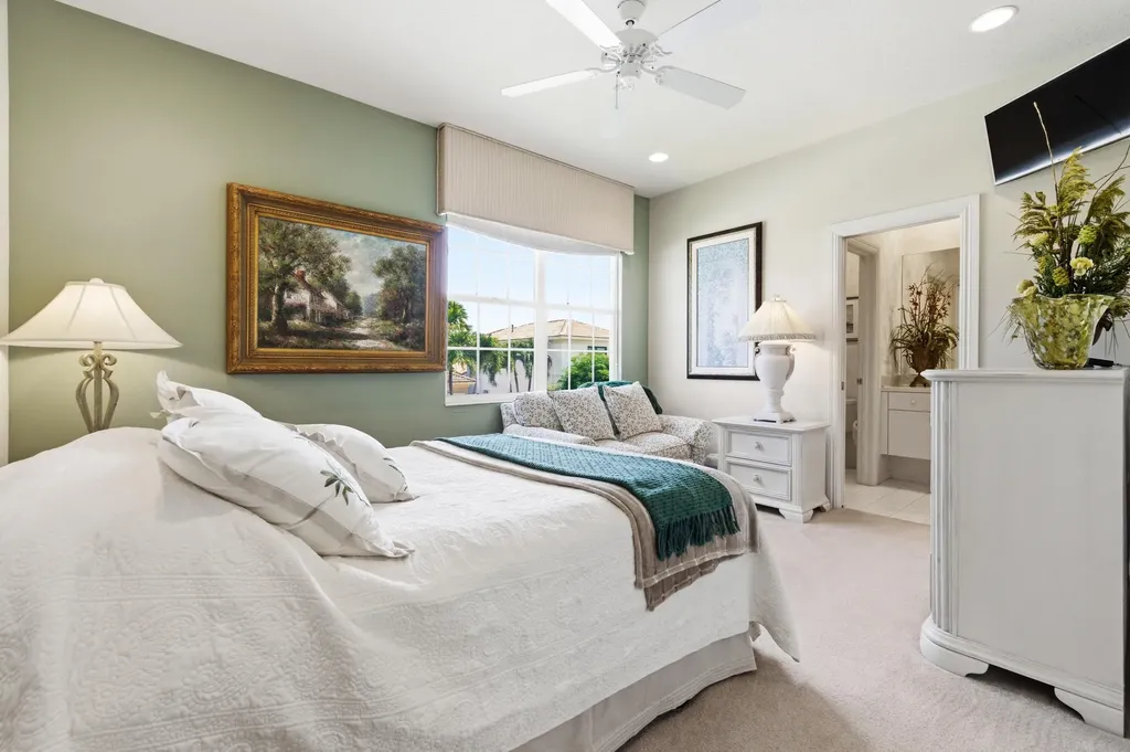 24 Laguna Terrace Palm Beach Gardens FL 33418