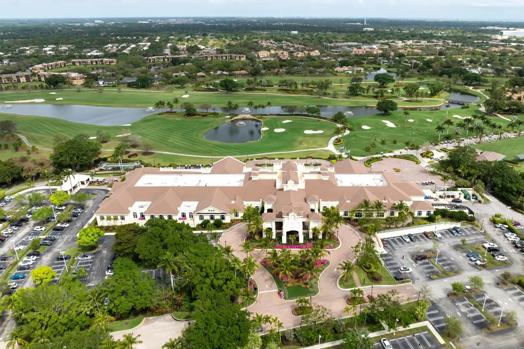 24 Laguna Terrace Palm Beach Gardens FL 33418