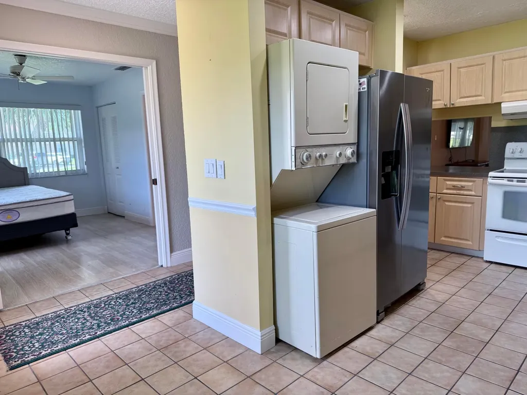 1460 NW 19th Terrace Delray Beach FL 33445
