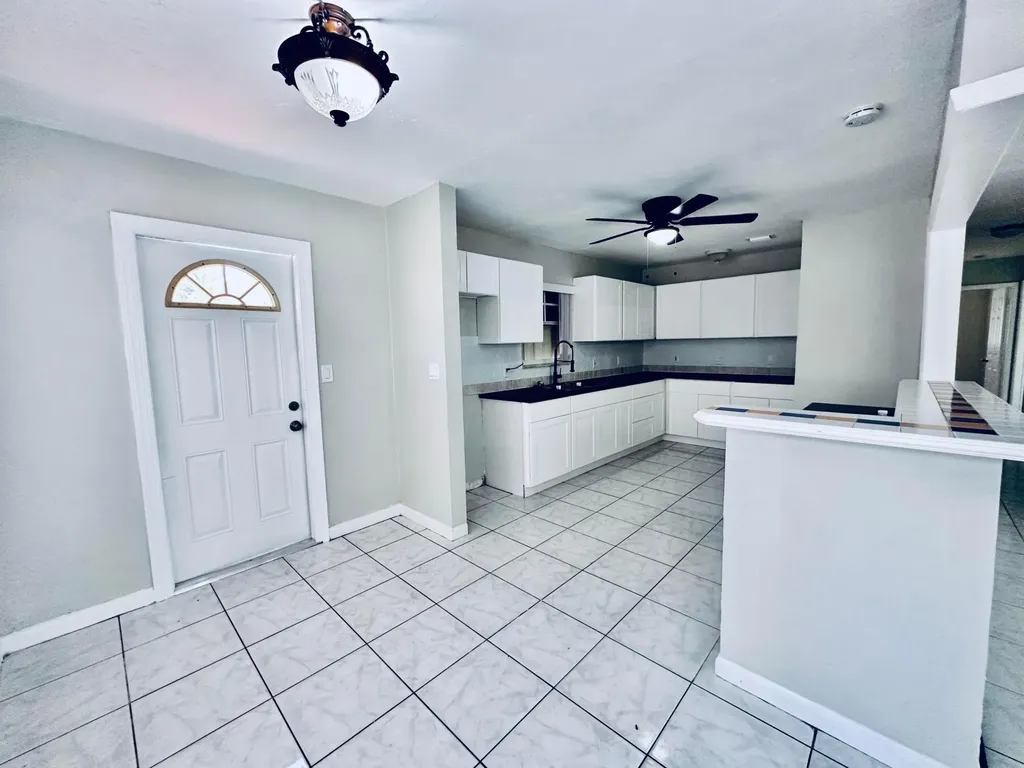 2849 SW 8th Street Fort Lauderdale FL 33312